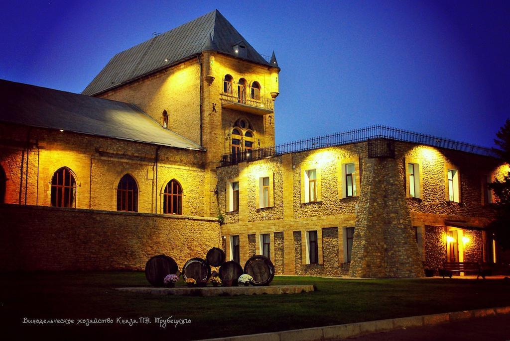 Prince Trubetskoi Winery Hotel Nova Kakhovka Exterior photo